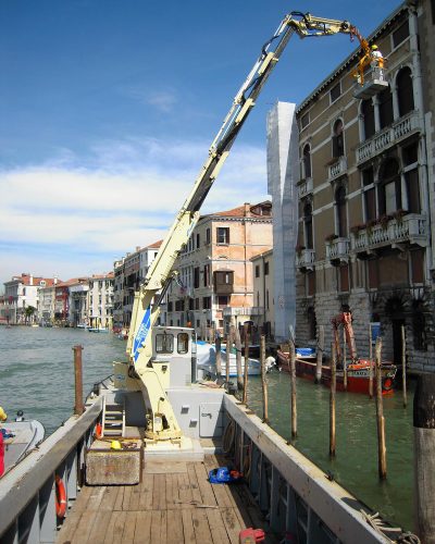 Cestello per messa in sicurezza cornicioni.