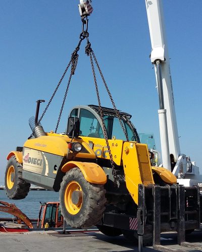 Movimentazione interscambio macchinario.