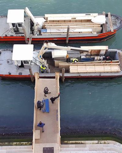 Trasporto allestimenti a Venezia.