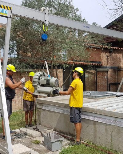 Trasporto e movimentazione macchinario.