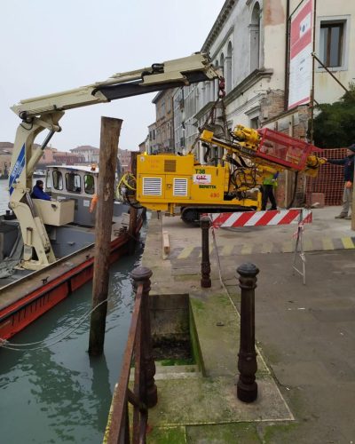 Trasporto macchinario pressa.