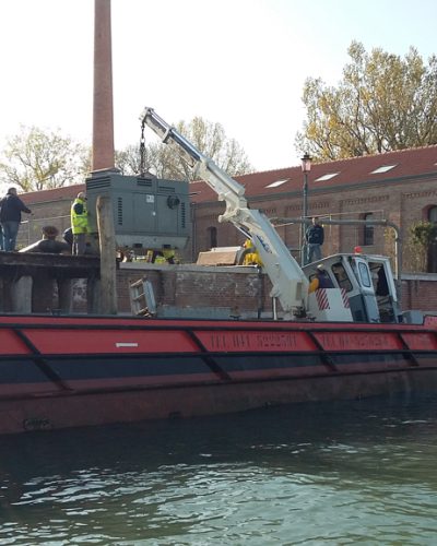 Trasporto pompa Molino Stucky.