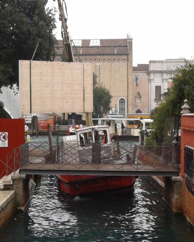 Trasporto di materiali per eventi privati.