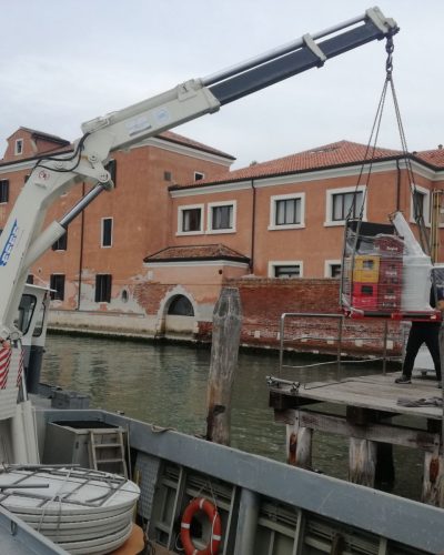 Trasporto di materiali per eventi.