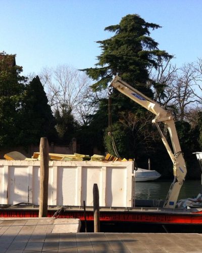 Servizio di trasporto ritiro smaltimento rifiuti ingombranti.